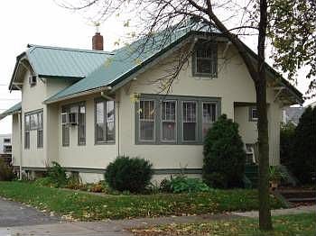 1st image of 9 17th Ave S