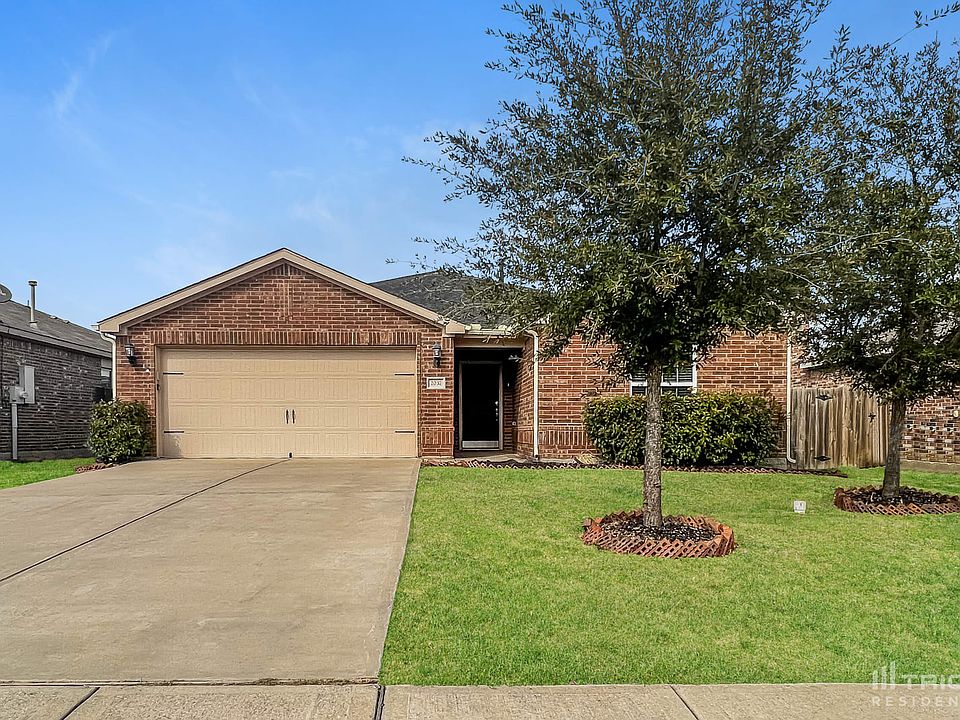 1st image of 2037 Gardenia Dr
