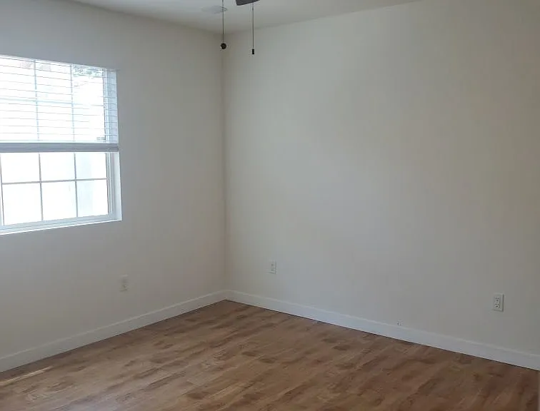 1073 E 70th Way #A — Photo 7