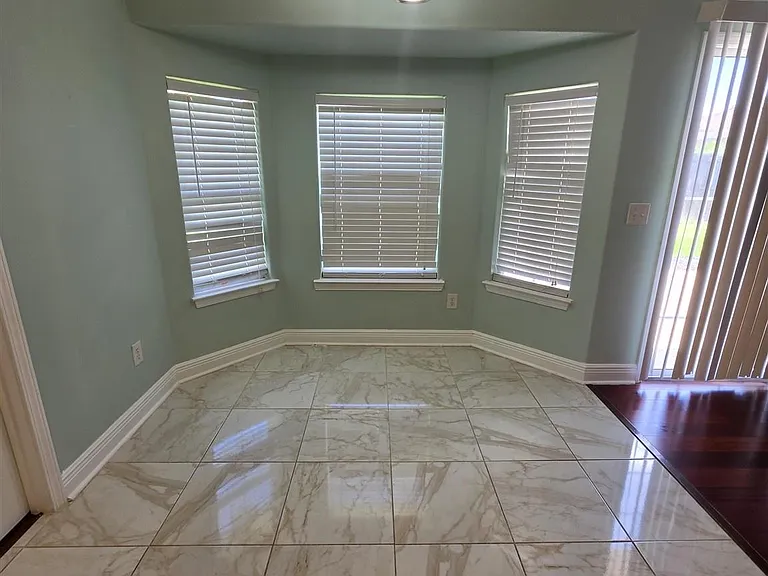 7042 Plank Dr — Photo 9
