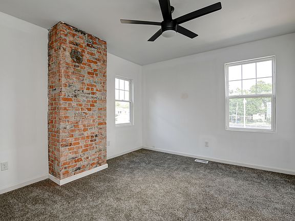 3rd image of 489 Saint Clair Ave