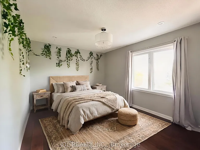45 Laurelbank Cres #UPPER — Photo 13