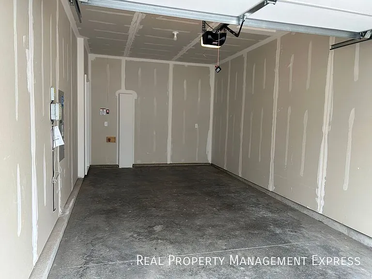9652 W Tunis Dr — Photo 13