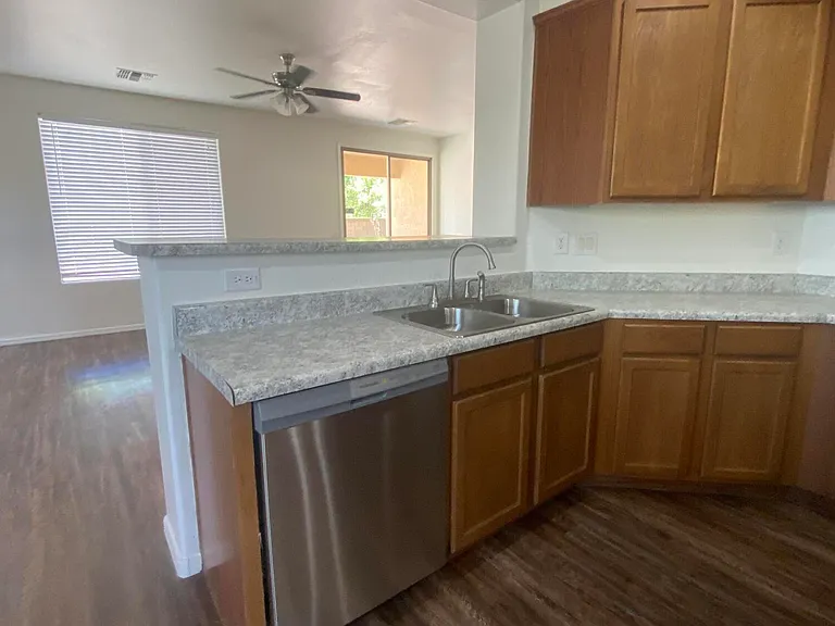 8552 W Malapai Dr — Photo 7