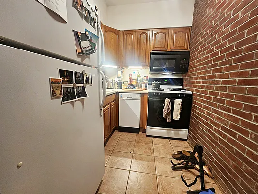 Rented by Compass | media 8