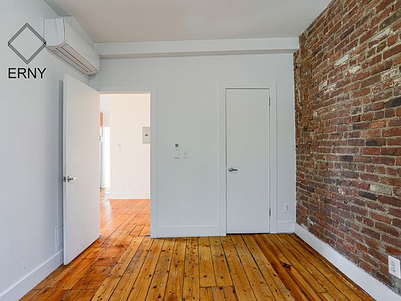 5th image of 179 Graham Ave #2