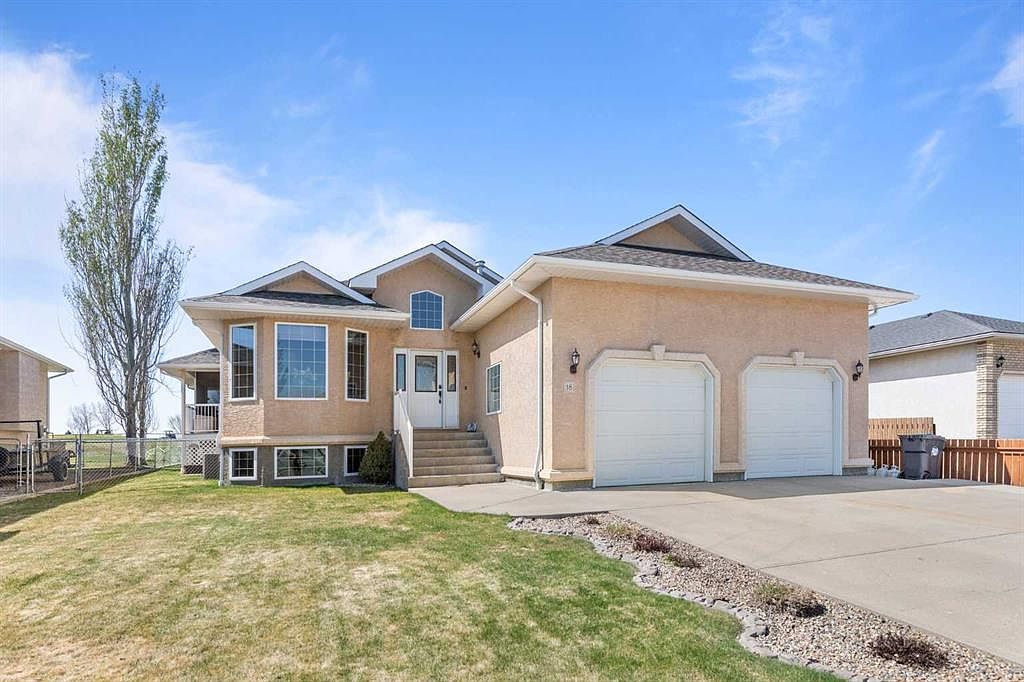 18 NE Riverview Dr SE