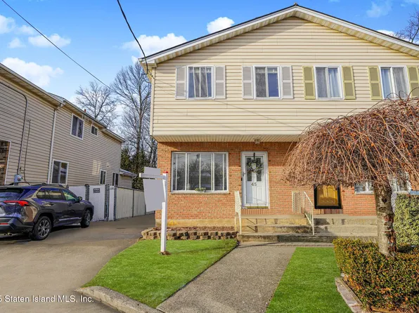 45 Vanessa Ln, Staten Island, NY 10312