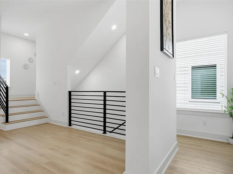 5509 Hershe St — Photo 24