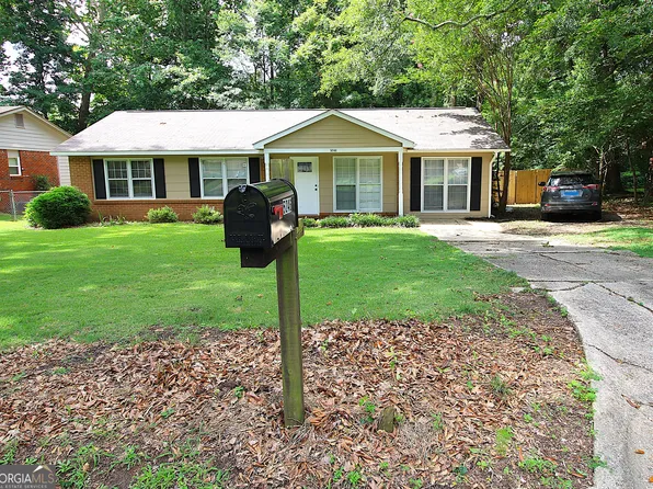 5246 Cunningham Dr, Columbus, GA 31909