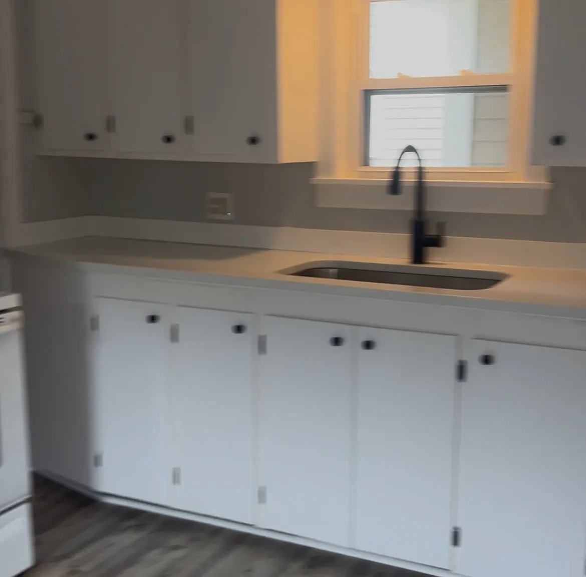 2 bed, 800 sqft, $1,700 — Photo 3