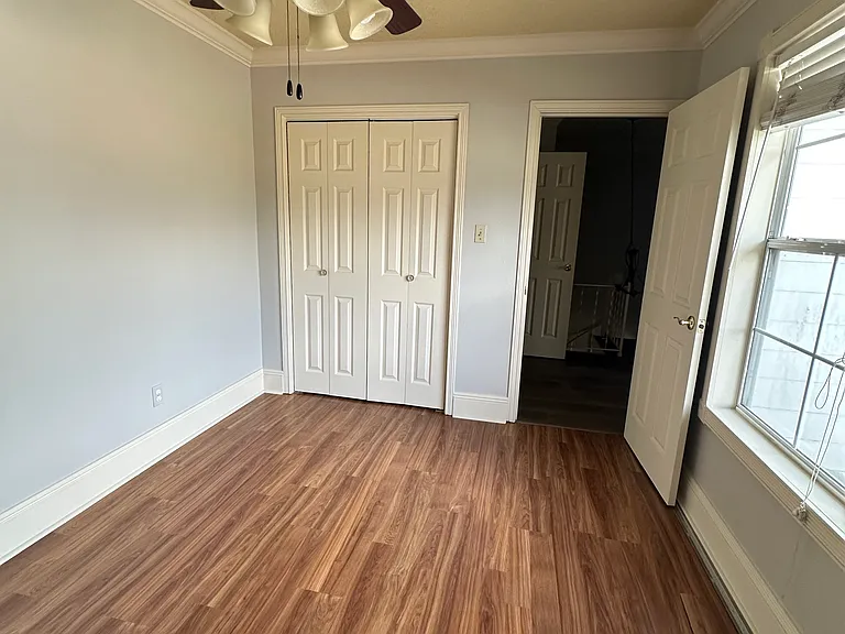102 Catherine St #4A — Photo 7
