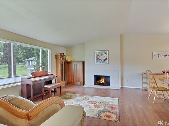 5th image of 506 190th St E