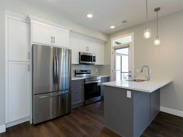 414 N Seton Psge SE #207, Calgary, AB T3M 3A7