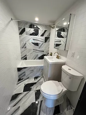 Rented by Delmark Realty LLC | media 14