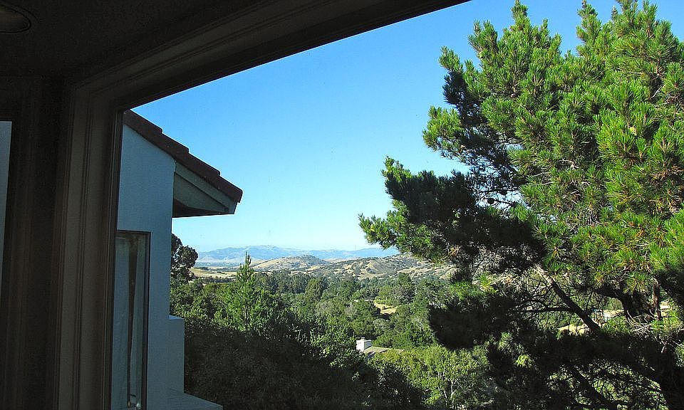 2nd image of 13470 Cuesta Verde