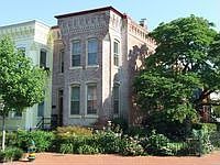 2nd image of 826 A St SE