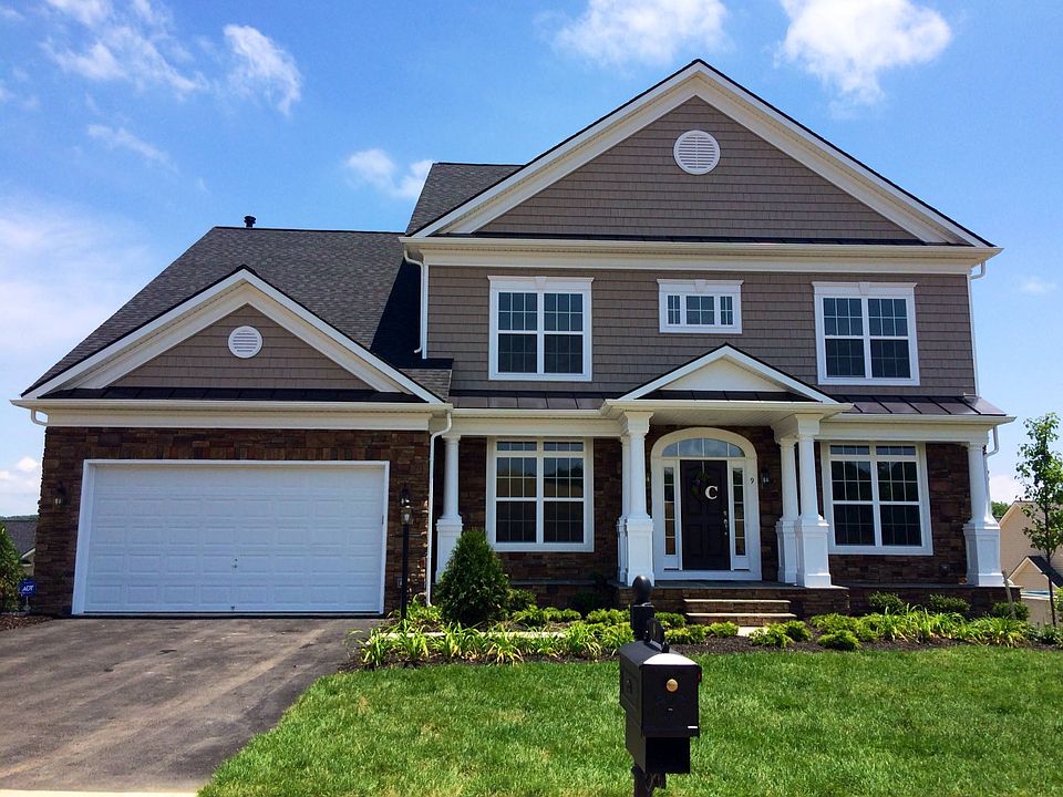 1st image of 9 Bradbury Way