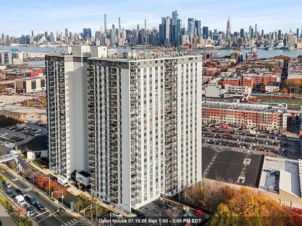 100 Manhattan Ave APT 1319, Union City, NJ 07087