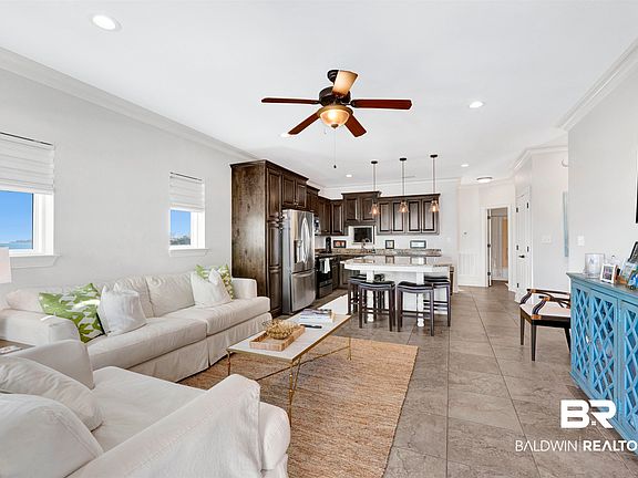 2nd image of 524 Lemoyne Dr Unit 5