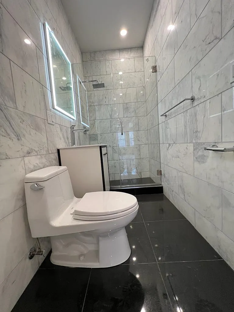 324 West 87th Street — Photo 2