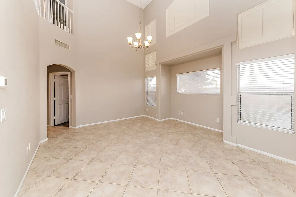 4 bed, 3.0 bath, 2225 sqft, $3,300 — Photo 4