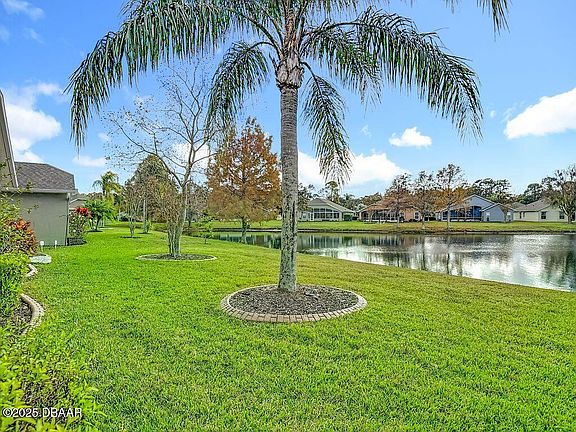 4th image of 1322 Coconut Palm Cir