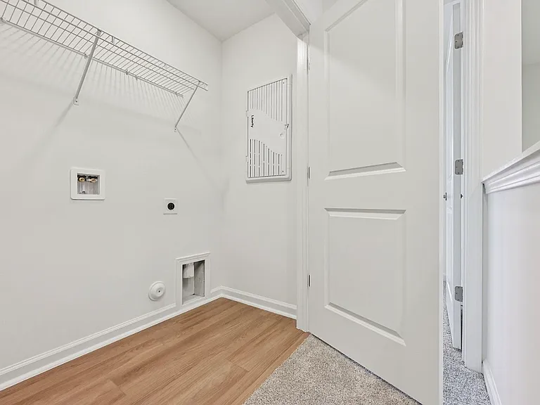 212 Parker Ln — Photo 25