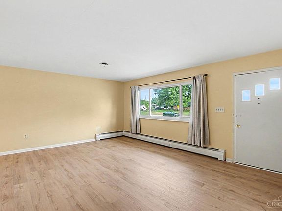5th image of 6417 Mapleton Ave