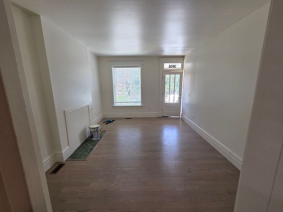 3rd image of 3931 Minnesota Ave #3931-3931A-3933