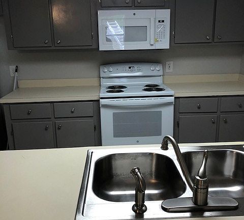 5th image of 15241 Parkwood Dr N Unit B-1