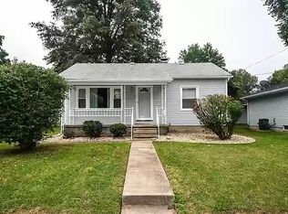103 W Birch St, New Baden, IL
