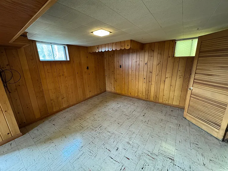 804 Elmwood Ln — Photo 32