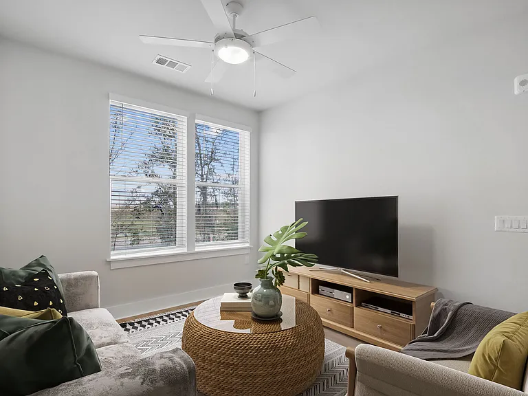 NOVEL Parkway by Crescent Communities — Photo 44