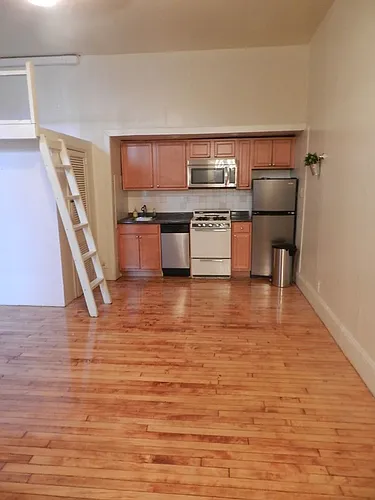 2118 Walnut St Photo 1