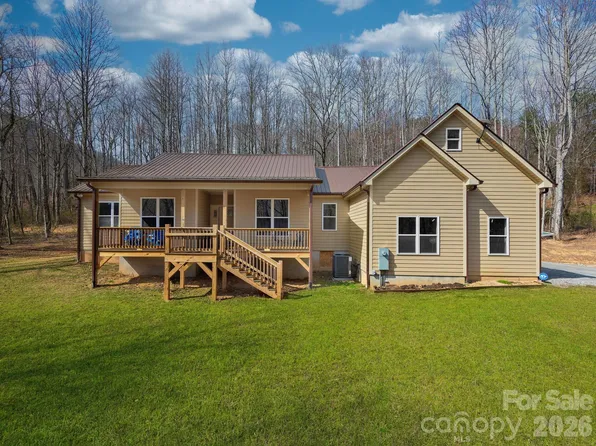 1230 Terrys Gap Rd, Hendersonville, NC 28792