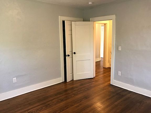 5th image of 2400 NW 20th St #2404