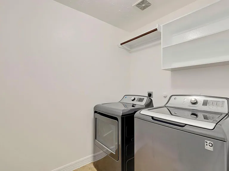 2110 Mateo Park Dr — Photo 13