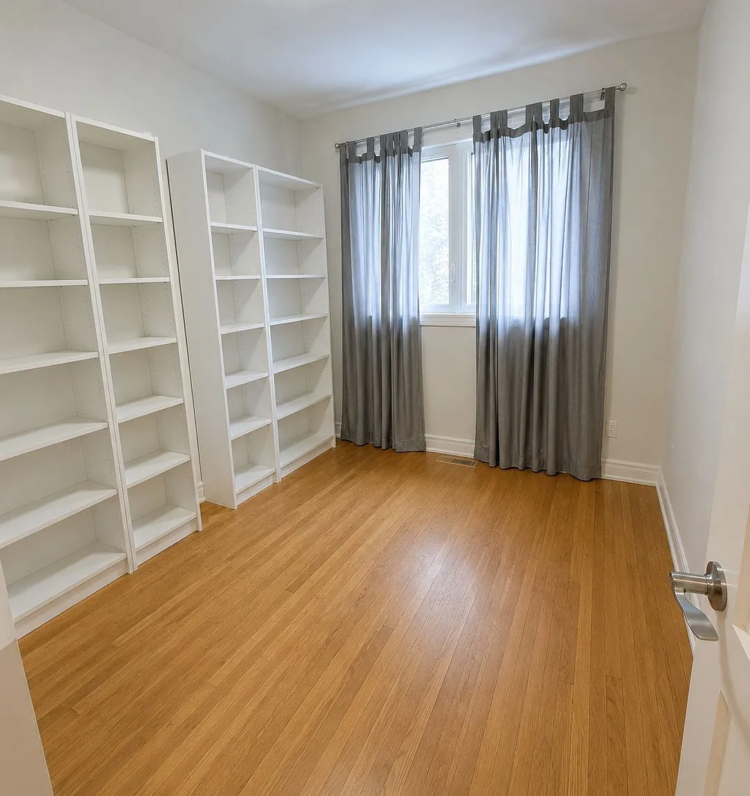 4 bed, $2,600 — Photo 4