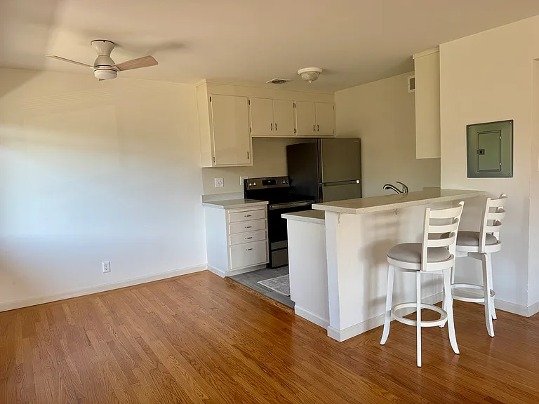 55 Roque Moraes Ct #4 — Photo 5