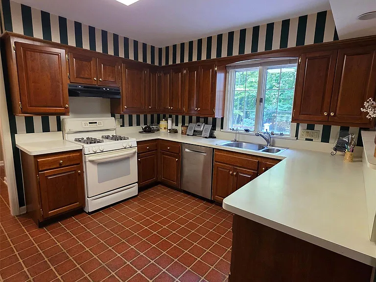 9 Cliff Rd — Photo 20