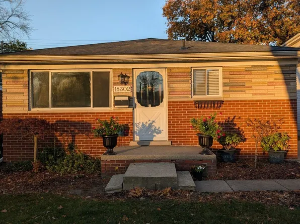 18302 Colgate St, Dearborn Heights, MI 48125