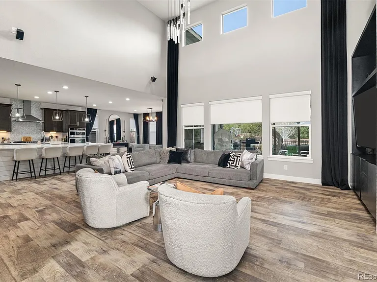 25537 E Alder Dr — Photo 7
