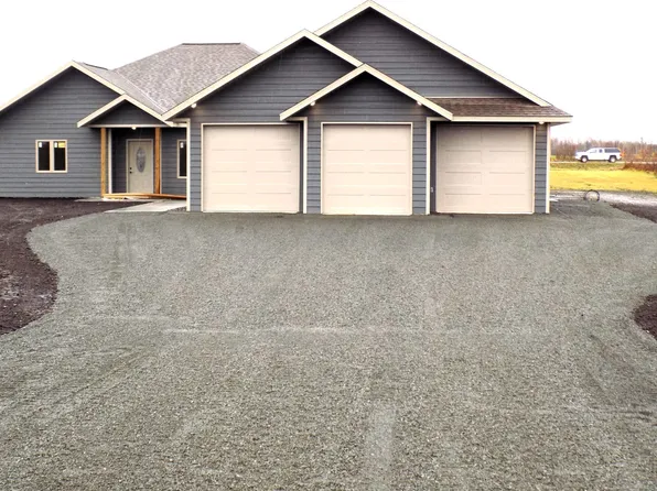 2158 Fighting Sioux Loop NW, Baudette, MN 56623