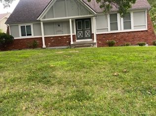 13039 W 102nd Ter, Lenexa, KS 66215