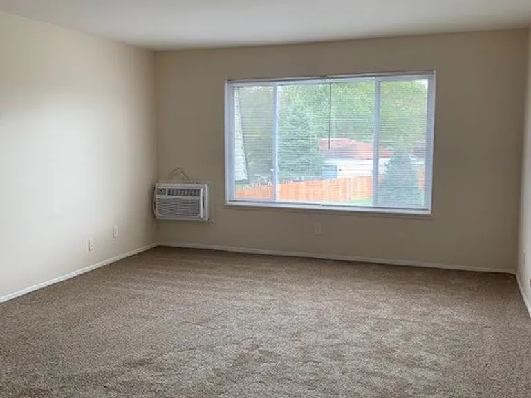 14071 Stephens Rd — Photo 17