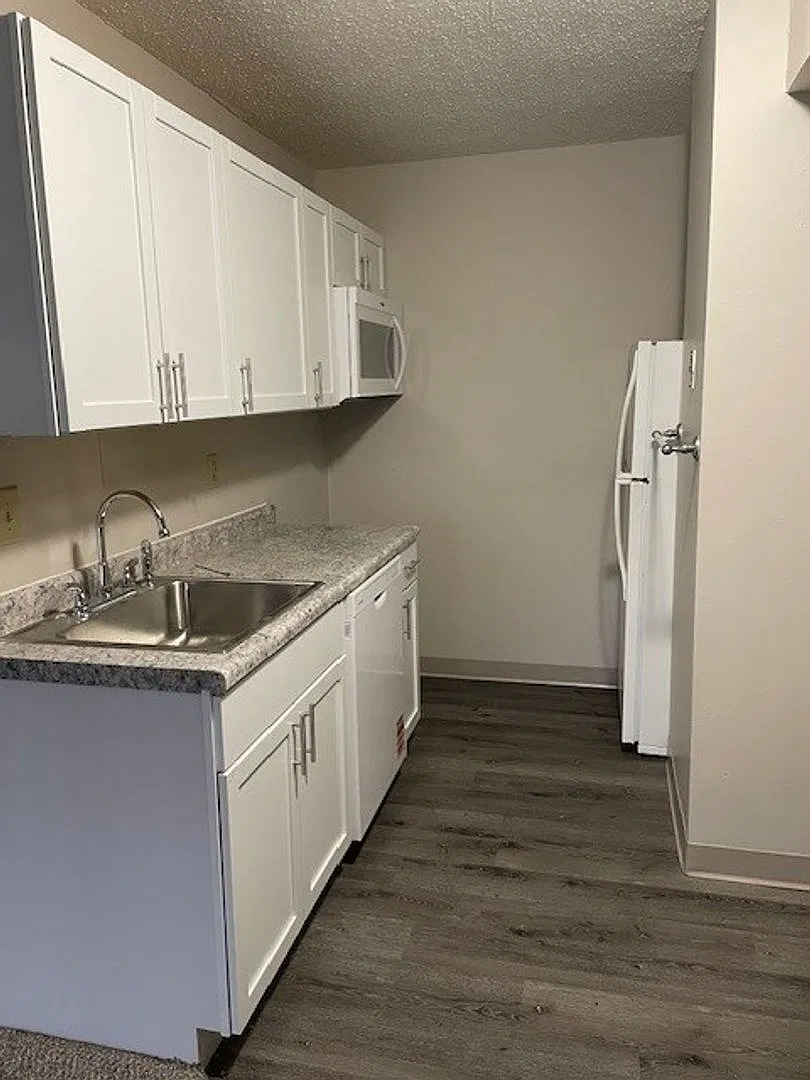 1114-1124 Vine Street — Photo 2