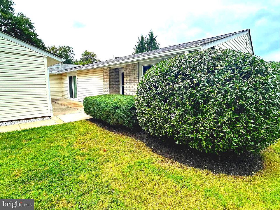 2nd image of 15421 Bramblewood Dr #26-C