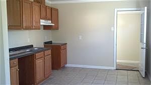 2nd image of 1830 Somerville Dr