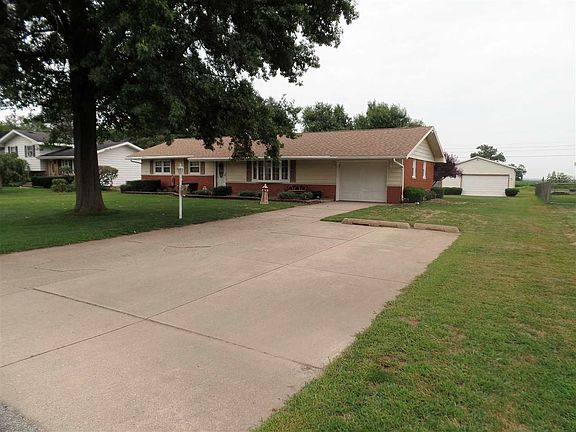 2nd image of 58330 Pam Dr